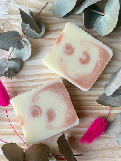 Savon naturel aux notes florales, saponification à froid